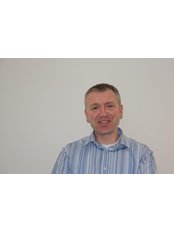 Dr Hayden Dixon - Principal Dentist at Oracle Dental Group - Coggeshall Health and  Beauty Centre