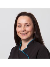 Mrs Lisa Bloomfield - Dental Nurse at The Implant Experts