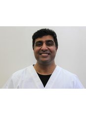 Dr Kashif Mirza - Orthodontist at Thorndike Implant and Dental Care