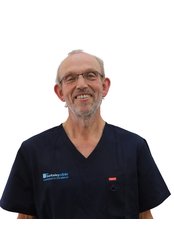 Dr Stewart Wright - Dentist at The Berkeley Clinic