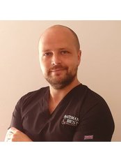 Dr Matthew Goodall - Associate Dentist at Bateman &  Best Dental Practice
