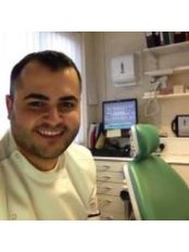 Dr Zain Shamoon - Dentist at Advance Dental Care