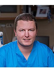 Dr Gergely Bartok - Dentist at Ep Dent