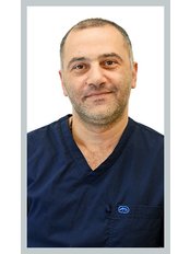 Dr Nikolas Kasiteridis - Dentist at Forest & Ray - Dentists, Orthodontists, Implant Surgeons