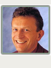 Cosmetic Dental Care - Dr James Farquharson