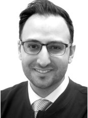 Dr Mohammad Dastgir - Associate Dentist at Mona Lisa Smiles