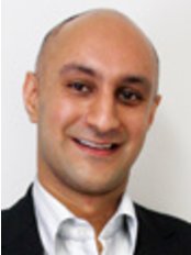 Dr Abhilash Soni Bsc (Lond) BDS (Lond) DRDP (Lond) - Dentist at The Complete Smile - Twickenham