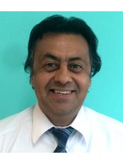 Dr Sukhdeep Panesar - Ophthalmologist at Eye Smile - Middlesex