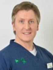 Stuart Lutton - Principal Dentist at Ivy Dental Practice