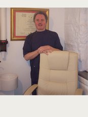 Terry New Denture Clinic - Mr Terry New