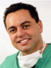 Dr Ibrahim Hussain - Oral Surgeon at Yorkshire Sedation Clinic