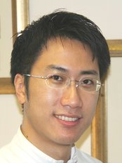Dr Chin 'Victor' Fung Leung - Orthodontist at Total Orthodontics Sheffield
