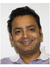 Dr Manoj Popat - Principal Dentist at Bupa Clayton Cosmetic and Dental Centre