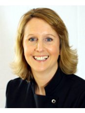 Dr Rachel Bradford - Orthodontist at Fairoak Orthodontics