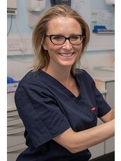 Dr Helen Cheney - Dentist at New Smile Company
