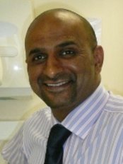 Dr Saaquib Ali - Principal Dentist at Sherwood Dental Practice