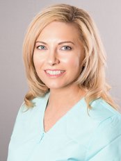 Rachael Tyzzer-Smith - Associate Dentist at The Dental Studio