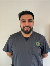 Mr Bilal Hayat - Dentist at The Carnegie Dental Clinic