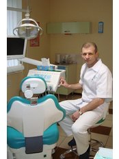 Alexandr Zaichenko - Dentist at 32 Dent