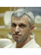 Dr Vakiv Taras Mihajlovich - Dentist at Center of Family Dentistry