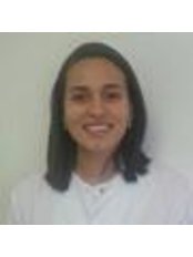 Dr Beatriz León - Dentist at TuOdontologa -Valencia - Av. Las Ferias