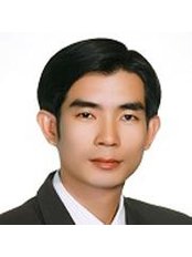 Dr Le Minh Tu Nguyen - Doctor at Nha Khoa Bao Nha