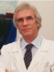 Clínica de Dermatologia Dr. Fernando Ribas - Rua da saudade, 59 1º S/110-11-12-18, Porto, 4050570,  0