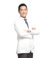 Dr Taehwan Kim - Dermatologist at Renewme Skin Clinic Busan