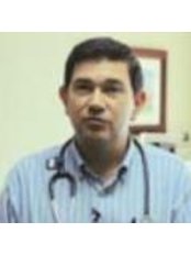 Dr Walter Piedra - Doctor at Centro Pediátrico Kidoz