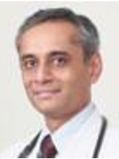 Dr Ritesh Gupta - Doctor at Fortis Flight Liutenant Rajan Dhall Hospital