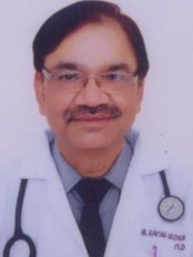 Dr Raman Arora - Doctor at Mohandai Oswal Hospital