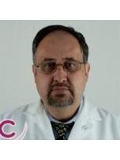 Dr De La Vega Obregon Tarsicio - Doctor at Médica Campestre