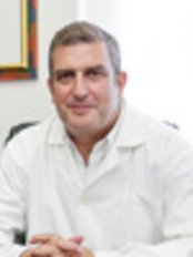 Mr Vítor Bettencourt -  at CACV - Consultório de Angiologia and Cirurgia Vascular - Tor
