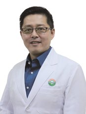 Dr. Gao Chun Hong -  at Ma Kuang Chinesse Medicine and Research Centre