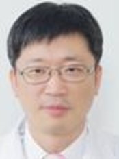 Dr Sung Woo Bae - Doctor at Good Moonhwa Hospital