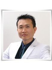 Dr Patana Teng-umnuay - Doctor at Villa Medica