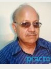 Dr. Rakesh Singhal Clinic - 235/236 Sadar Bazar, Near Police Chowki, Agra, Uttar Pradesh, 282001, 