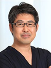 Yasuto Araki -  at Nose Clinic Tokyo