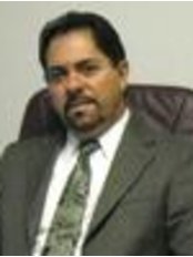 Dr Roberto Carlos Salas Stephens - Chief Executive at Dr. Roberto Salas Stephens, Otorrino