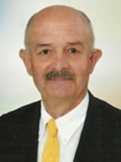 Dr Mustafa Kahramanyol -  at Kulak Burun Bogaz ve Estetik Cerrahi Merkezi