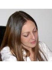 Dr Claudia Romina Quilindro - Ophthalmologist at Oftalmológicos Dr. Bregliano