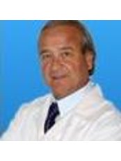 Dr Jorge Bregliano - Ophthalmologist at Oftalmológicos Dr. Bregliano