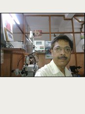 Midha Eye Centre - Dr Kapil Midha