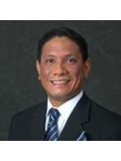 Dr Raoul Paolo Henson - Ophthalmologist at Clinica Henson Eye Center Ear, Nose and Throat Center