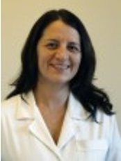 Dr.ª Isabel Sampaio Médica Oftalmologista - Doctor at CliniVis Clinica Oftalmologia - Porto