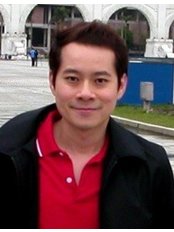 Dr Eu Jin Seow - Managing Partner at Tiong Bahru Eyecare