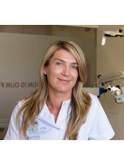 Dr Justyna Koszel - Ophthalmologist at Eye Doctor Costa Blanca