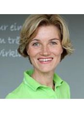 Dr Stefanie Volz-Köster - Doctor at FROG Kinderwunschinstitut Bielefeld