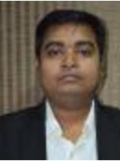 Dr Siddharth Vishwas - Doctor at Usma Clinic