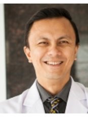 Dr Arie Adrianus Polim -  at Morula IVF- Padang